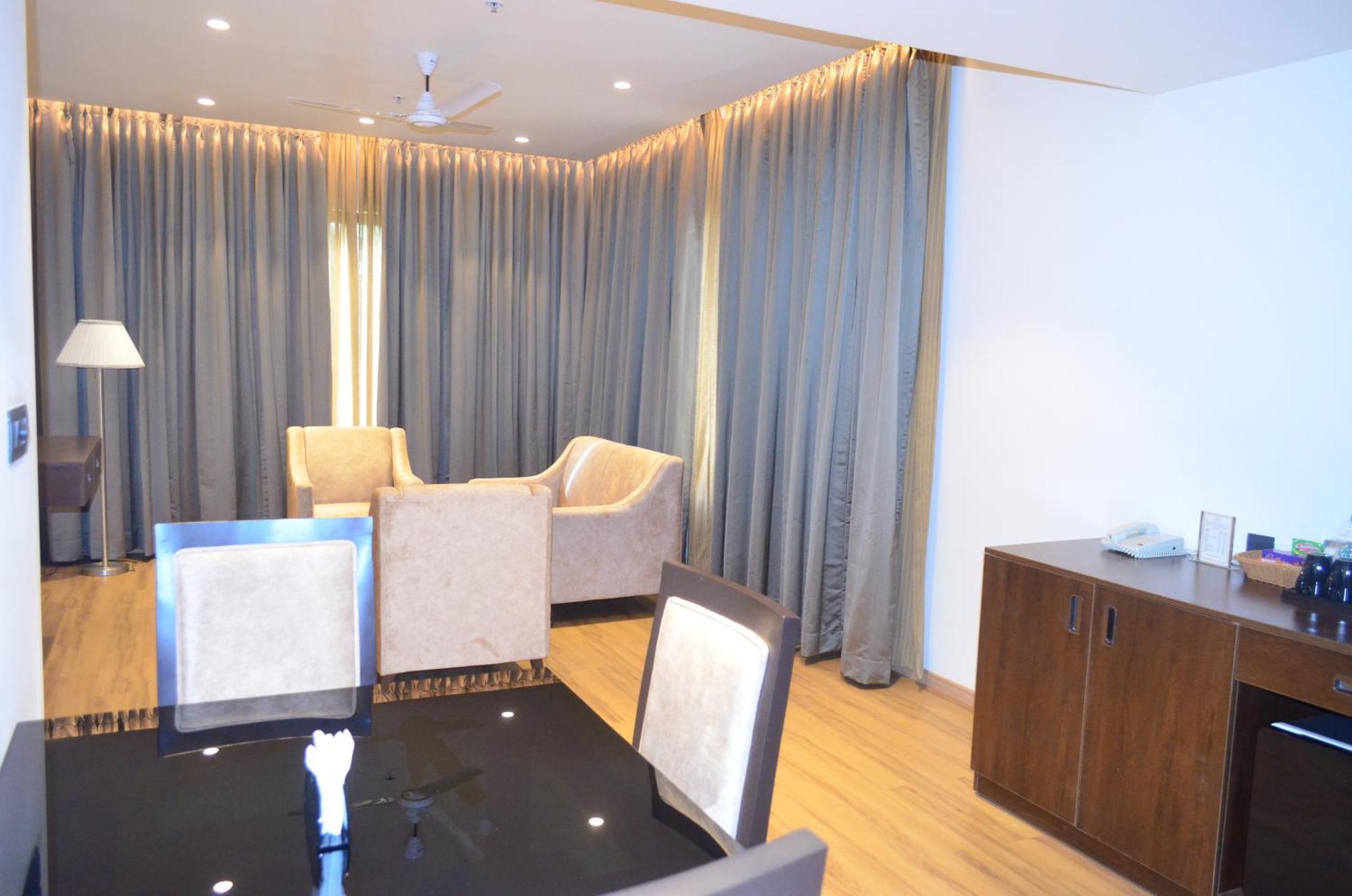 The Aurum Subrahmanya Exterior photo
